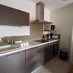 A Pour 2 Personnes Avec Terrasse Et Parking - Fr-1-474-38 * Αρασόν