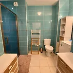 A Pour 2 Personnes Avec Terrasse Et Parking - Fr-1-474-38 Διαμέρισμα