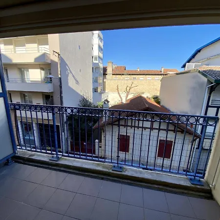 アパート A Pour 2 Personnes Avec Terrasse Et Parking - Fr-1-474-38 *