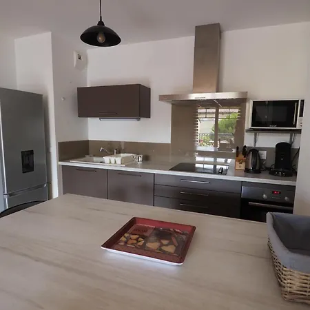 Apartment A Pour 2 Personnes Avec Terrasse Et Parking - Fr-1-474-38 Arcachon