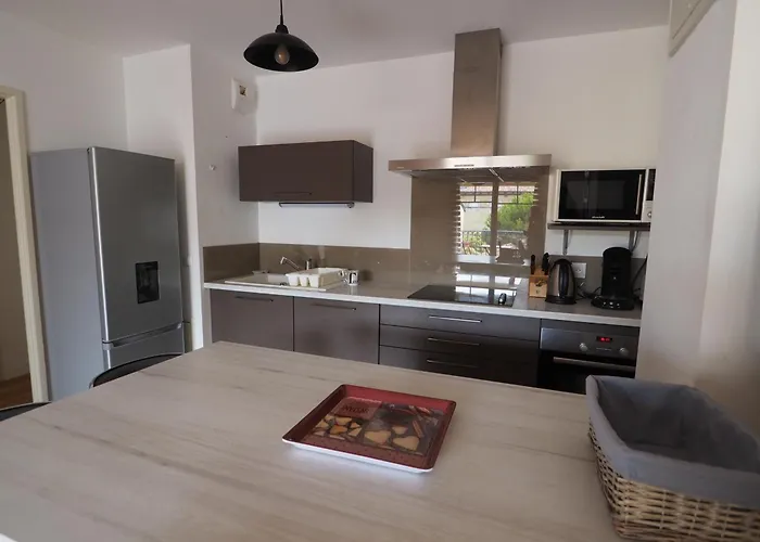 Apartment A Pour 2 Personnes Avec Terrasse Et Parking - Fr-1-474-38 Arcachon