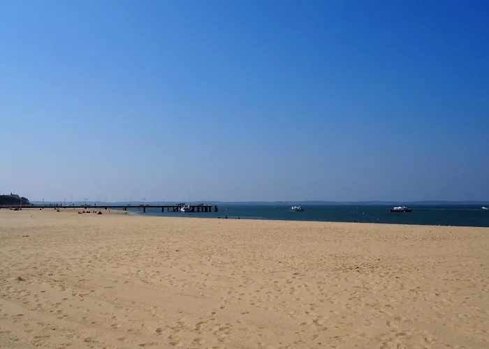 A Pour 2 Personnes Avec Terrasse Et Parking - Fr-1-474-38 Apartment *